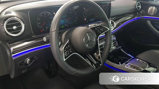 Mercedes-Benz E-Class W213 2023 Серый из Кореи, фото 4
