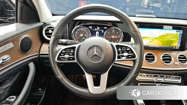 Mercedes-Benz E-Class W213 2019 Черный из Кореи, фото 4