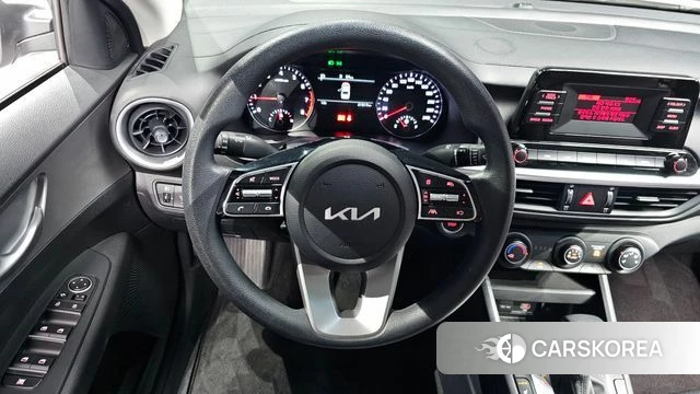 Kia The New K3 2nd generation 2022 Белый из Кореи, фото 4