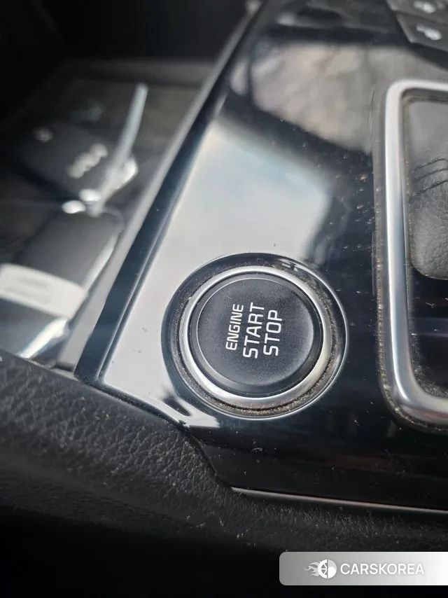 Kia Sportage 5th Generation 2022 Белый из Кореи, фото 4