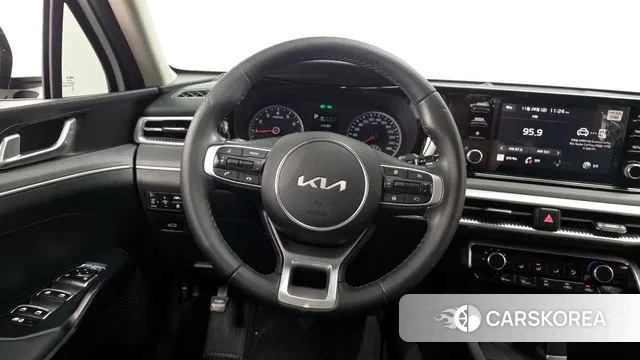 Kia K5 3rd generation 2022 Белый из Кореи, фото 4