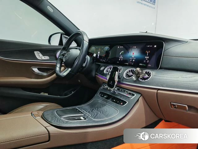 Mercedes-Benz E-class (imported) 2021 Черный из Китая, фото 4