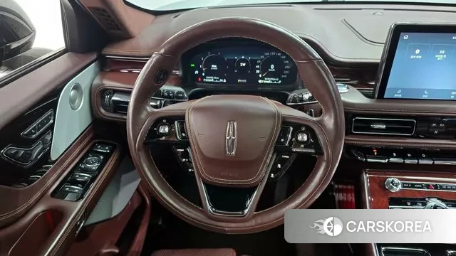 Lincoln Aviator 2nd generation 2023 Серый из Кореи, фото 4