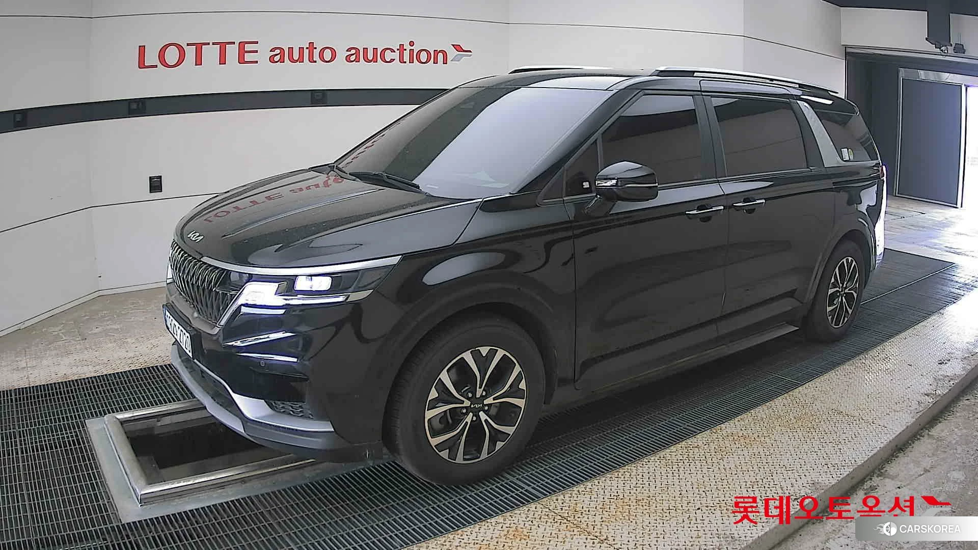 Kia Carnival 2023 Aurora Black Pearl из Кореи, фото 4