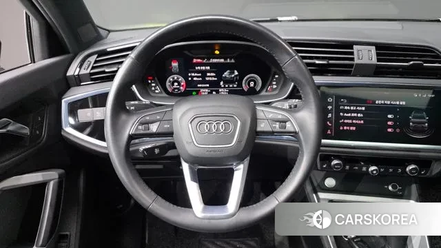 Audi Q3 (F3) 2020 Черный из Кореи, фото 4