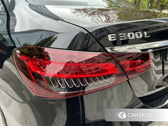 Mercedes-Benz E-class 2022 Черный из Китая, фото 4