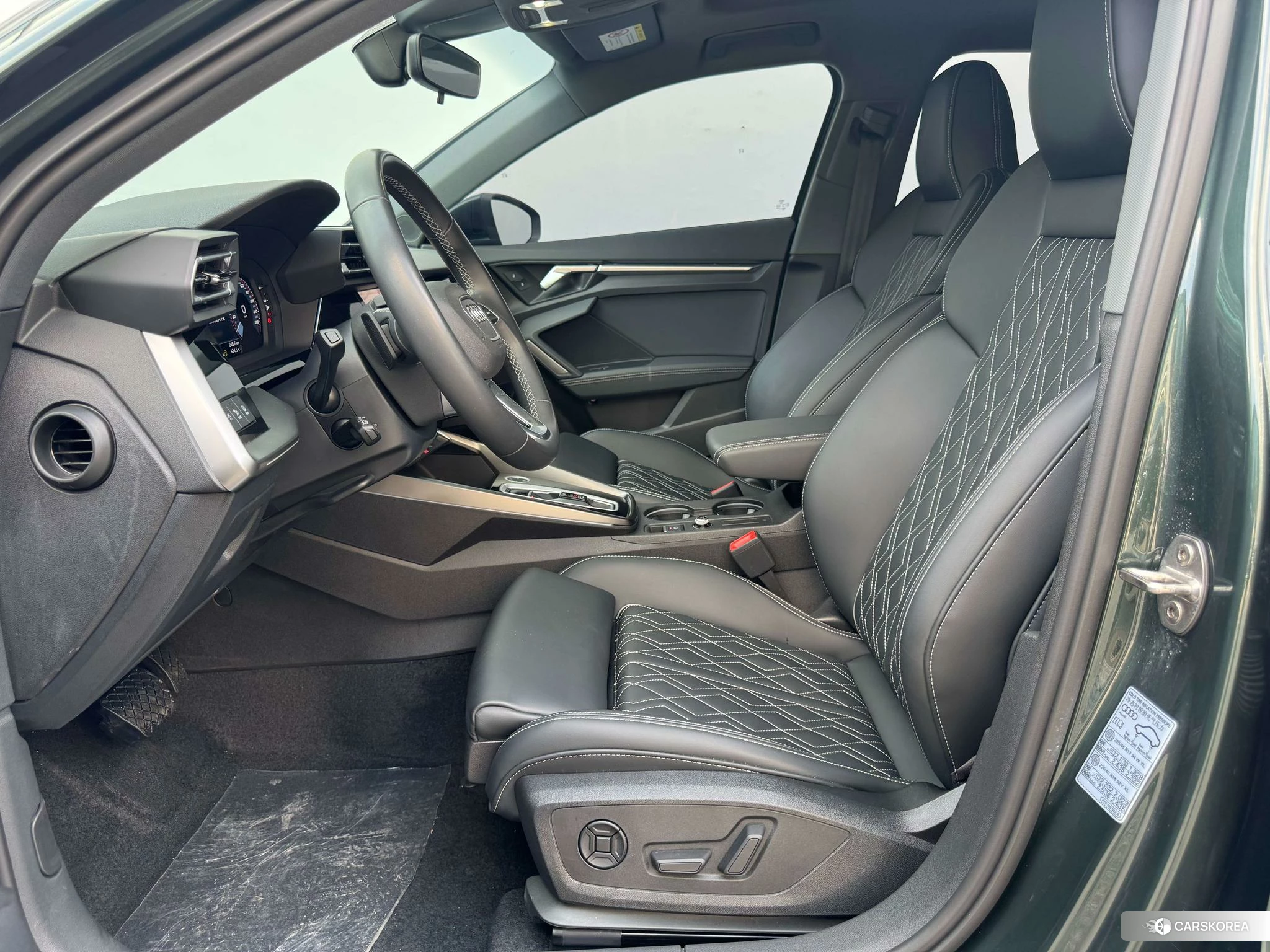 Audi A3 2024 Зеленый из Китая, фото 4