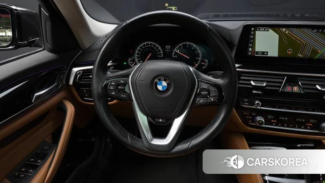 BMW 5 Series (G30) 2018 Серый из Кореи, фото 4