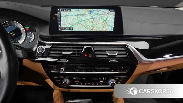 BMW 5 Series (G30) 2018 Черный из Кореи, фото 4