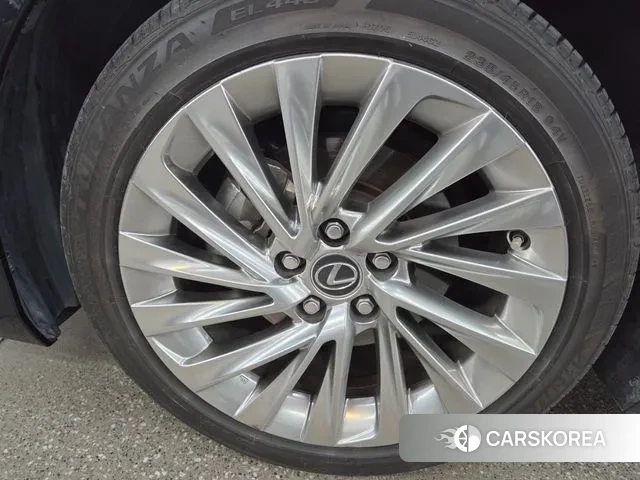 Lexus ES300h 7th generation 2020 Черный из Кореи, фото 4