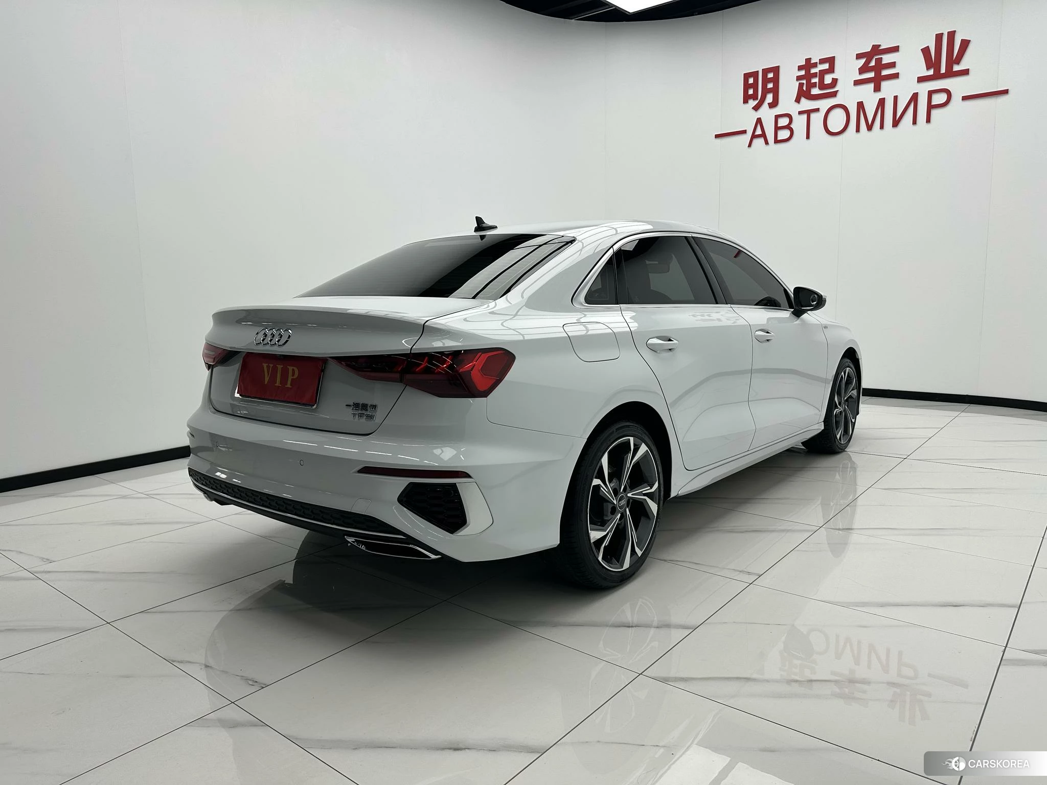 Audi A3 2023 Белый из Китая, фото 4