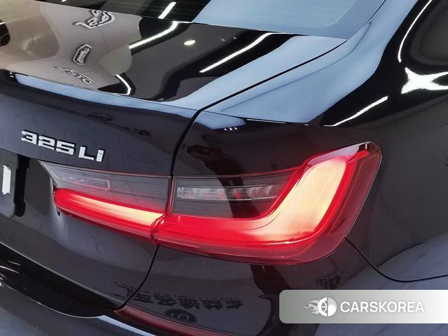 BMW 3 series 2020 Черный из Китая, фото 4
