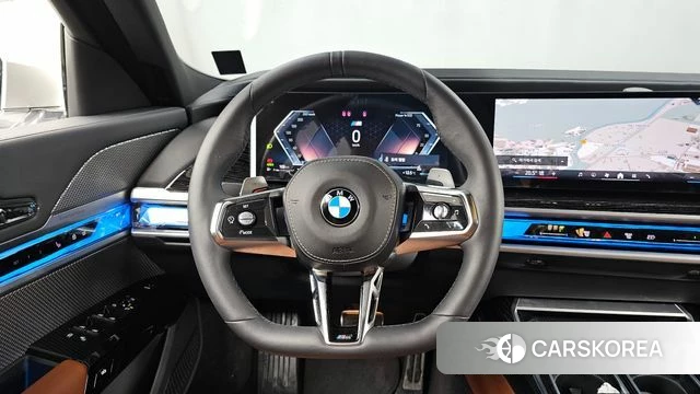 BMW 7 Series (G70) 2025 Белый из Кореи, фото 4