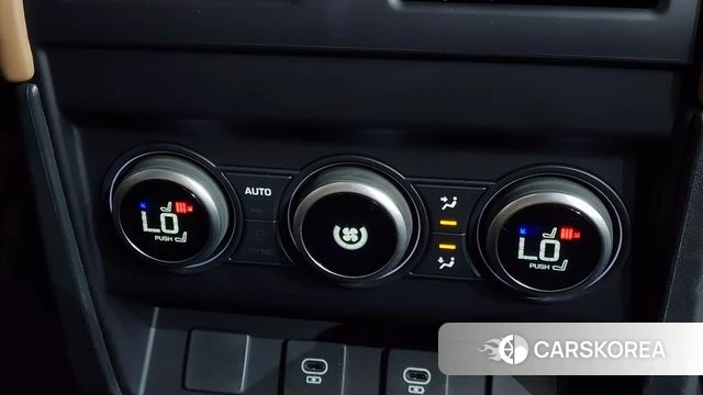 Land Rover Defender (L663) 2025 Черный из Кореи, фото 4
