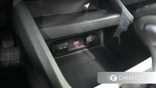 Kia The New K3 2nd generation 2022 Белый из Кореи, фото 4