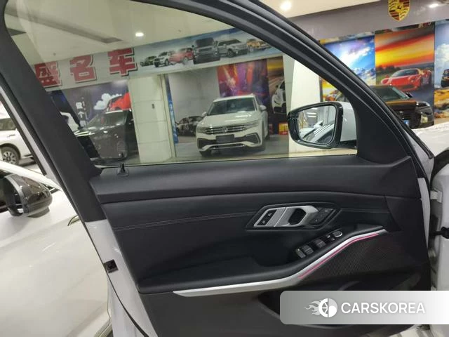BMW i3 2023 Белый из Китая, фото 4