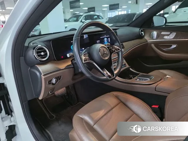 Mercedes-Benz E-Class W213 2021 Белый из Кореи, фото 4