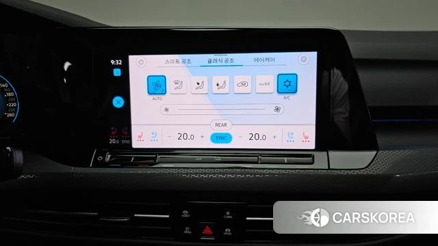 Volkswagen Golf 8th Generation 2024 Белый из Кореи, фото 4