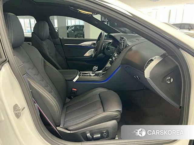 BMW 8 Series (G15) 2025 Белый из Кореи, фото 4