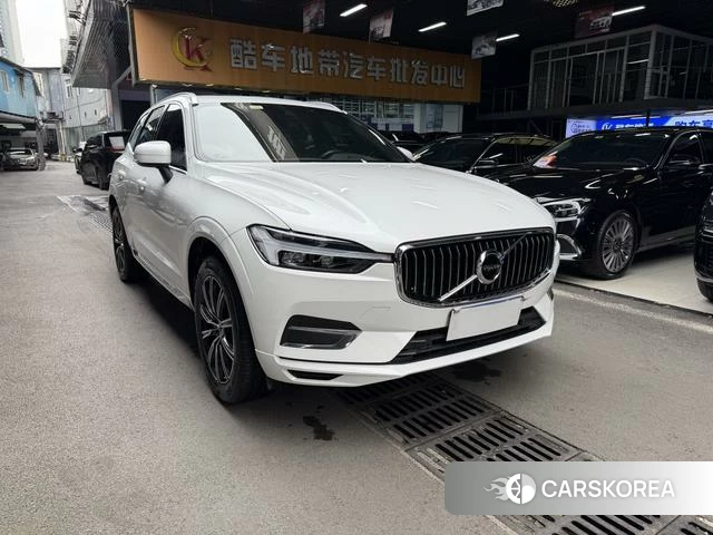 Volvo XC60 2021 Белый из Китая, фото 4