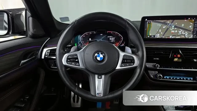 BMW 5 Series (G30) 2020 Белый из Кореи, фото 4