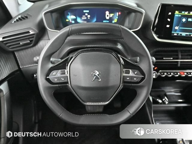 Peugeot e-2008 second generation 2022 Белый из Кореи, фото 4