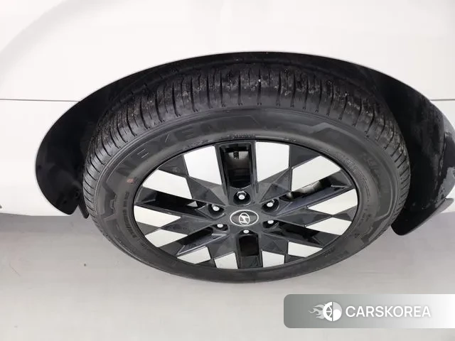 Hyundai Staria 2025 Белый из Кореи, фото 4