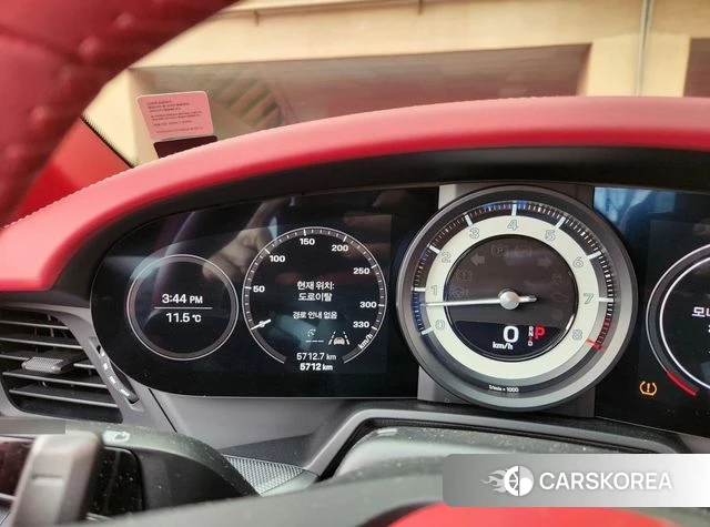 Porsche 911(992) 2024 Цвет галактики из Кореи, фото 4