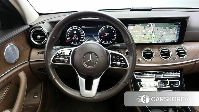 Mercedes-Benz E-Class W213 2018 Белый из Кореи, фото 4