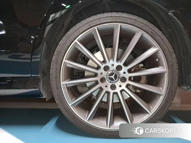 Mercedes-Benz E-Class W213 2021 Черный из Кореи, фото 4