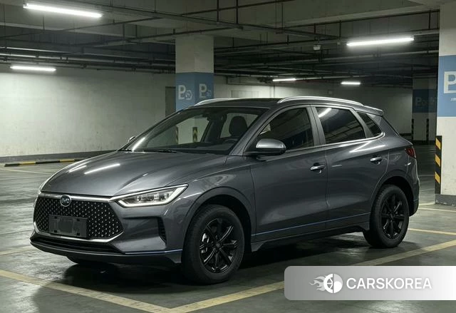 BYD e2 2021 Темно-серый из Китая, фото 4
