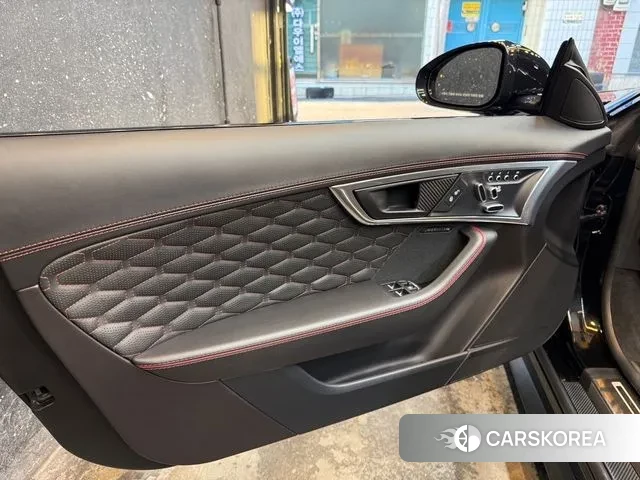 Jaguar F-TYPE 2019 Черный из Кореи, фото 4