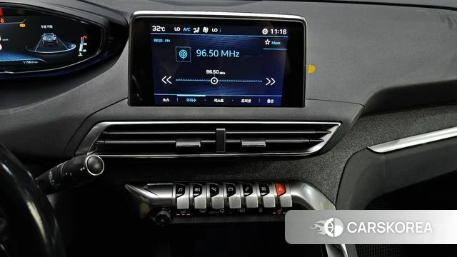 Peugeot 3008 second generation 2018 Серебряный из Кореи, фото 4