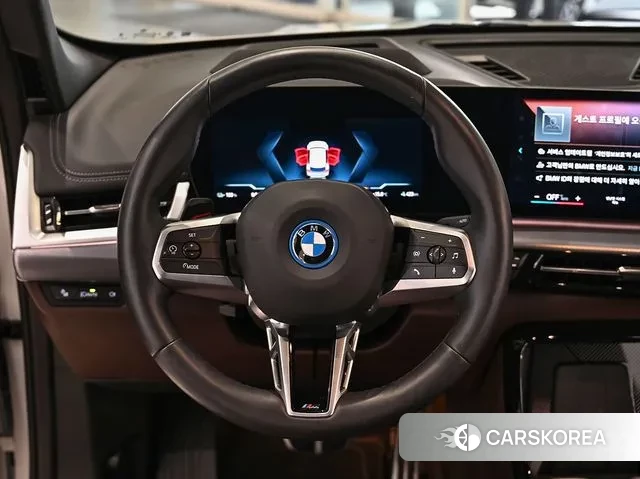 BMW iX1 (U11) 2023 Белый из Кореи, фото 4