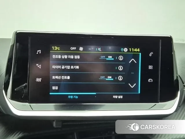 Peugeot e-208 second Generation 2023 Синий из Кореи, фото 4