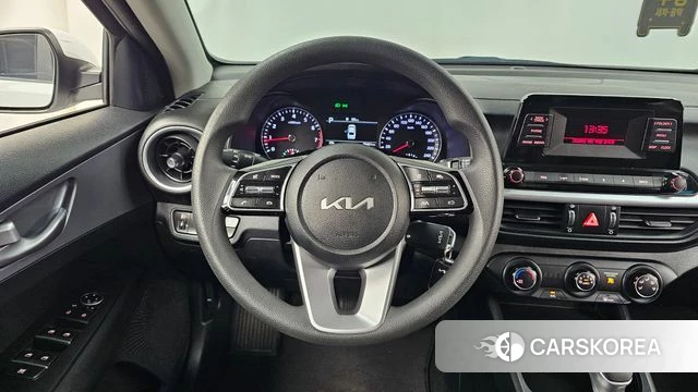 Kia The New K3 2nd generation 2022 Белый из Кореи, фото 4