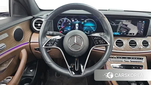 Mercedes-Benz E-Class W213 2022 Белый из Кореи, фото 4