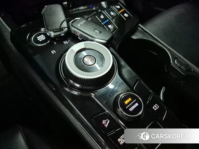 Kia Sportage 5th Generation Hybrid 2023 Серый из Кореи, фото 4