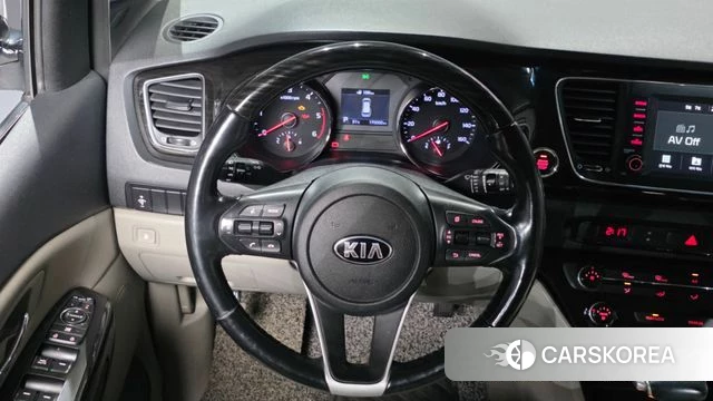 Kia The New Carnival 2018 Белый из Кореи, фото 4