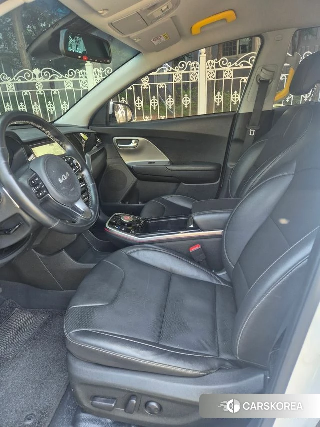 Kia Niro Plus 2022 Белый из Кореи, фото 4