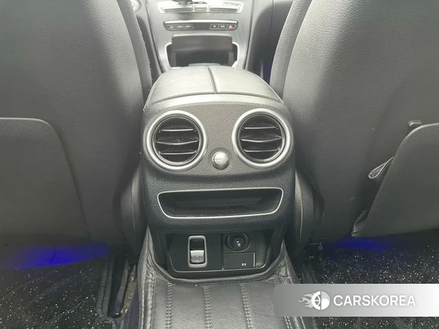 Mercedes-Benz Class C 2021 Белый из Китая, фото 4