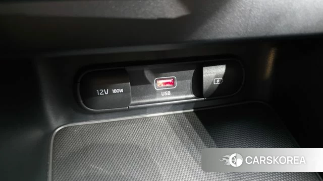 Kia The New K3 2nd generation 2022 Белый из Кореи, фото 4