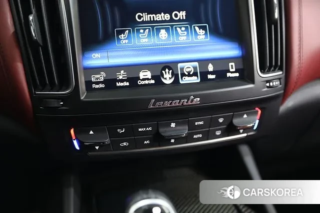 Maserati Levante 2018 Черный из Кореи, фото 4