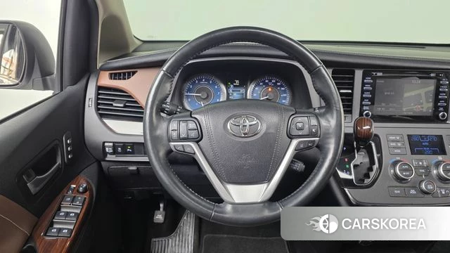 Toyota Sienna 2018 Белый из Кореи, фото 4