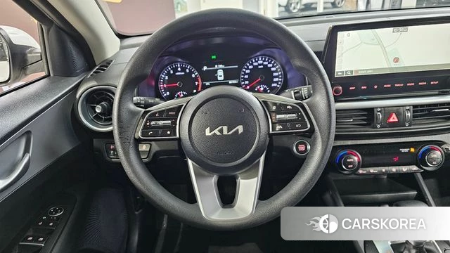 Kia The New K3 2nd generation 2022 Белый из Кореи, фото 4