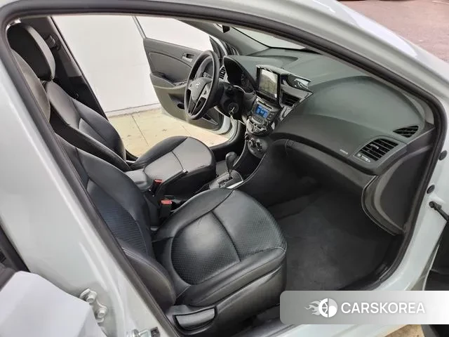 Hyundai Accent (New type) 2018 Белый из Кореи, фото 4