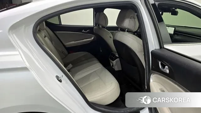 Genesis The New G70 2022 Белый из Кореи, фото 4