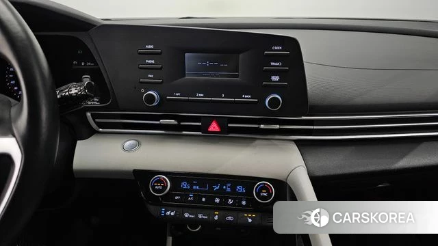 Hyundai Avante (CN7) 2020 Серебристо-серый из Кореи, фото 4