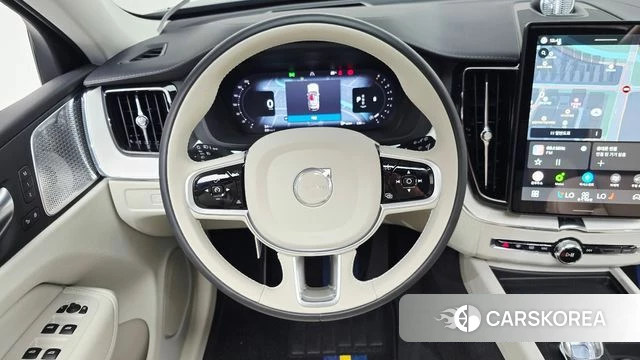 Volvo XC60 second Generation 2026 Черный из Кореи, фото 4
