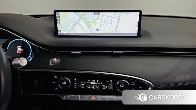 Genesis GV70 2021 Серебристо-серый из Кореи, фото 4